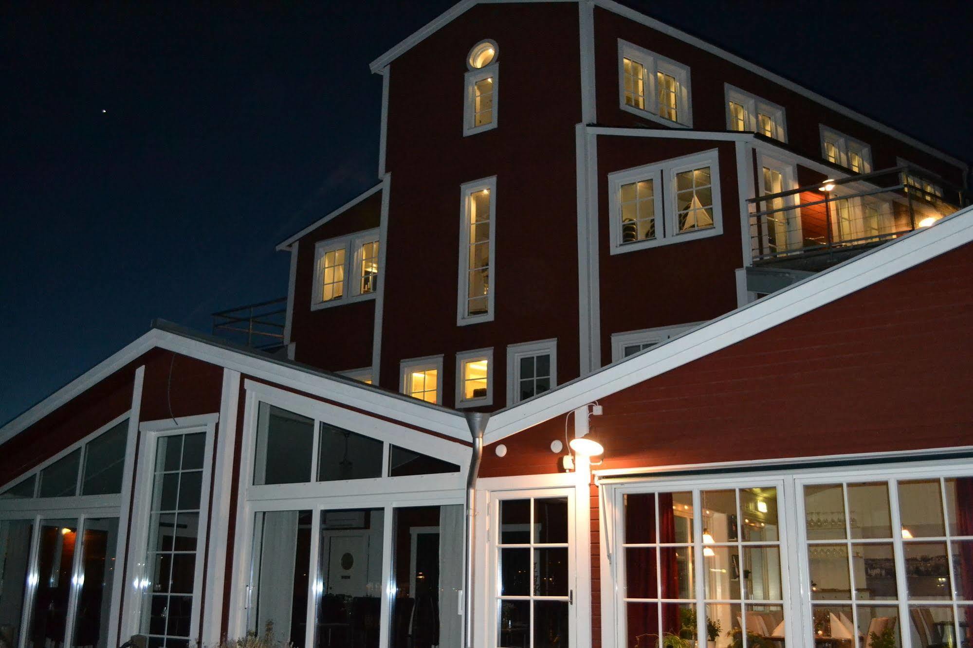 Hotell Nostalgi Motala Exterior photo