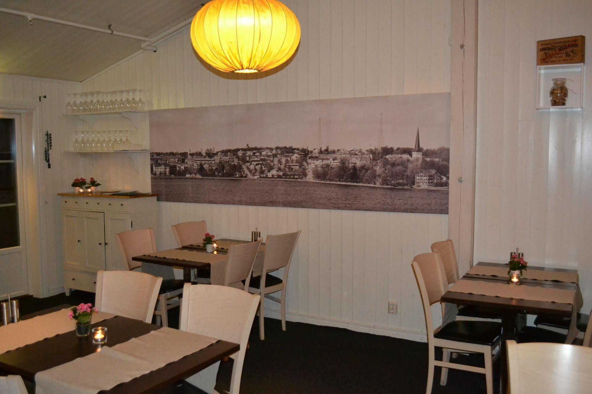 Hotell Nostalgi Motala Exterior photo